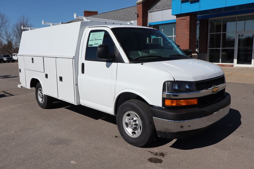 2026 Chevrolet Express 3500 Work Van w/ Reading Aluminum Enclosed Service Body Cutaway