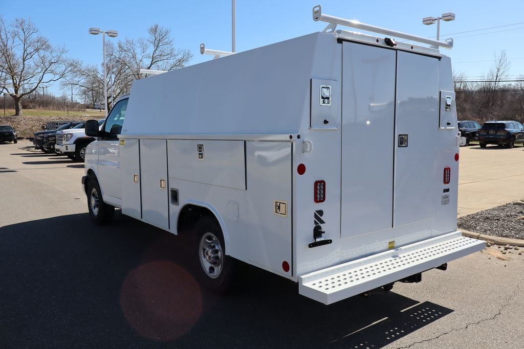 2026 Chevrolet Express 3500 Work Van w/ Reading Aluminum Enclosed Service Body Cutaway