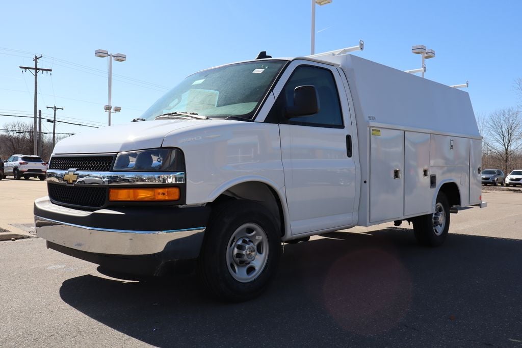 2026 Chevrolet Express 3500 Work Van w/ Reading Aluminum Enclosed Service Body Cutaway