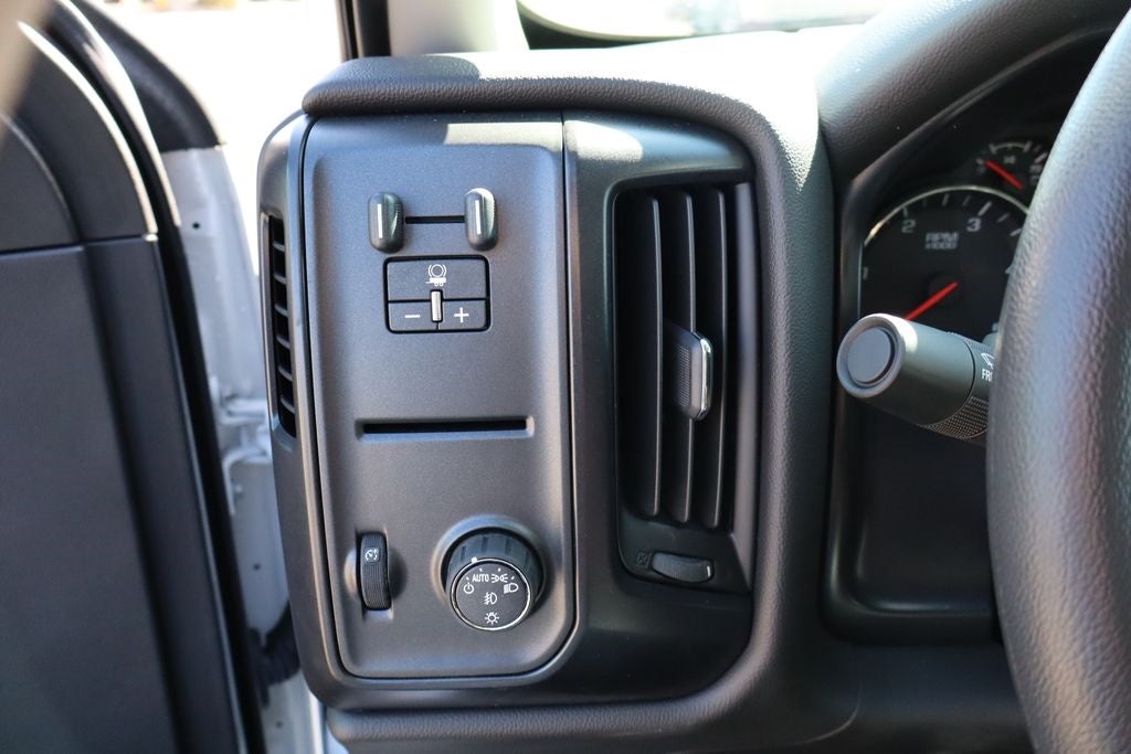 2023 Chevrolet Silverado 5500HD Medium Duty 1WT w/ 11' Knapheide Landscape Body