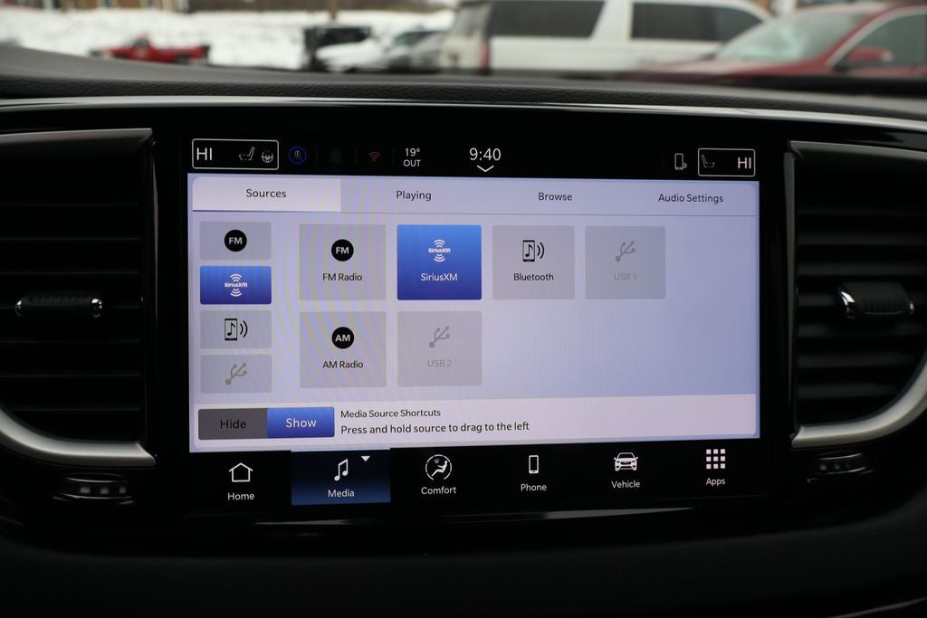 2026 Chrysler Pacifica Select