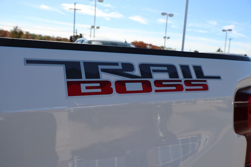 2025 Chevrolet Silverado 1500 Custom Trail Boss