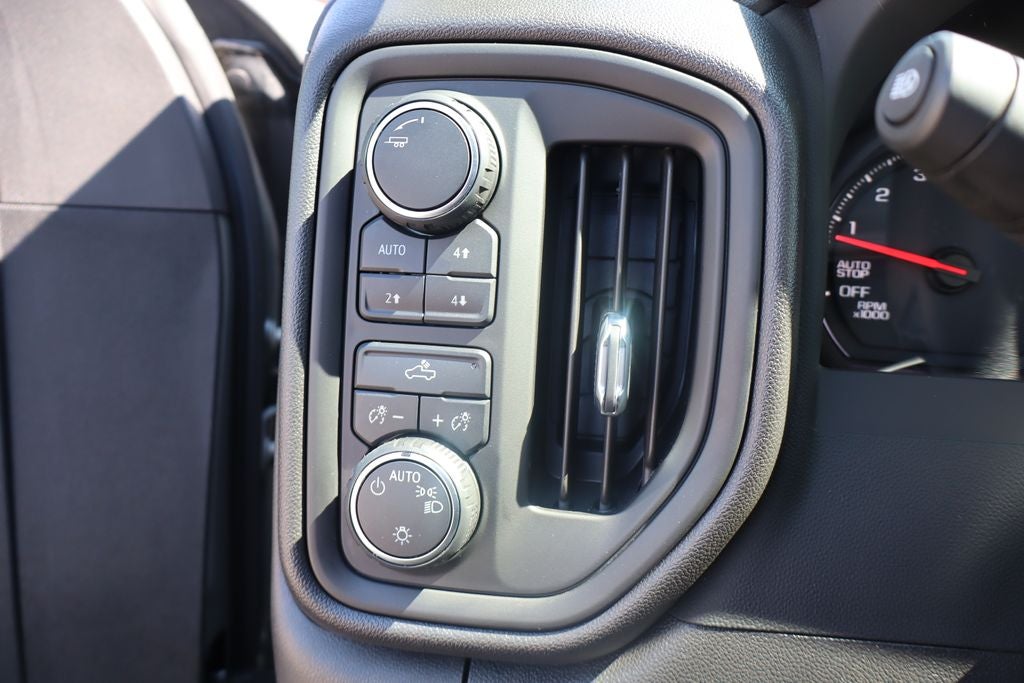 2025 Chevrolet Silverado 1500 Custom Trail Boss