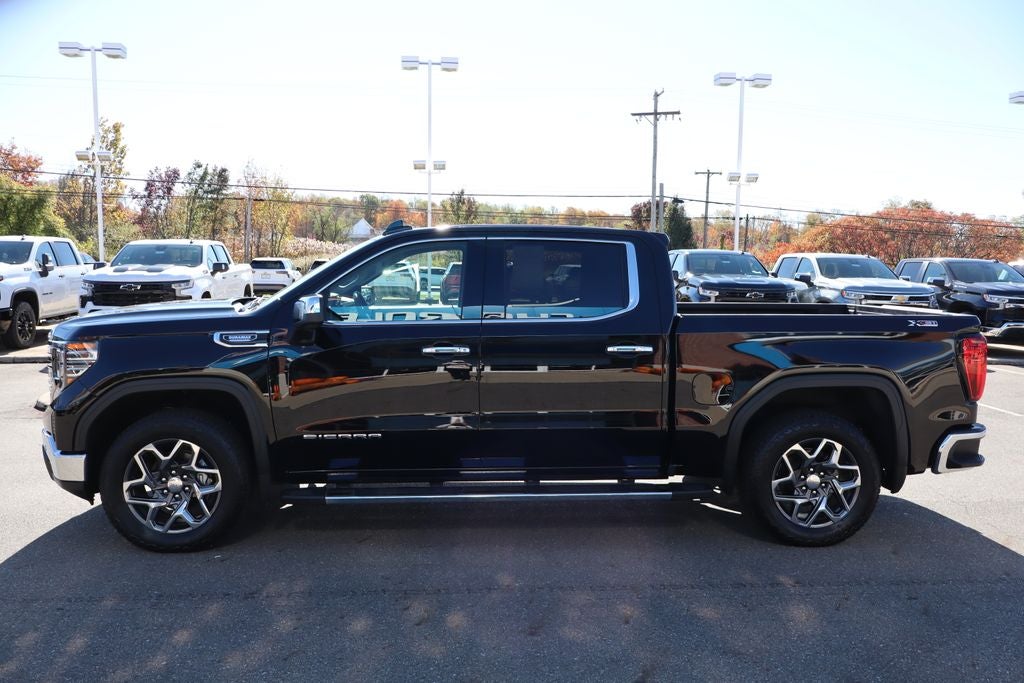 2025 GMC Sierra 1500 SLT
