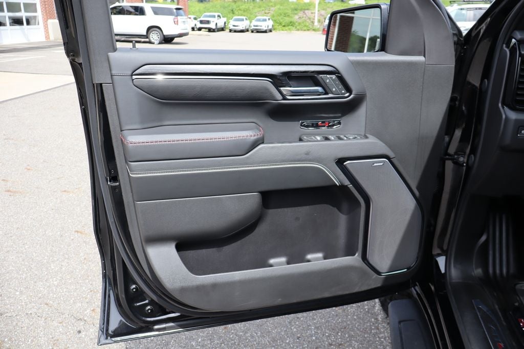 2025 GMC Sierra 1500 AT4X