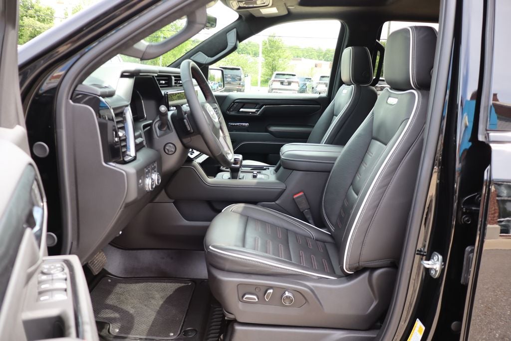 2025 GMC Sierra 1500 AT4X