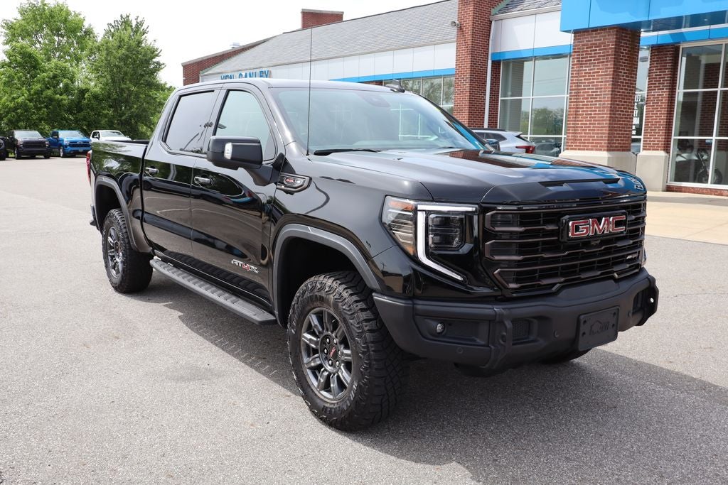 2025 GMC Sierra 1500 AT4X
