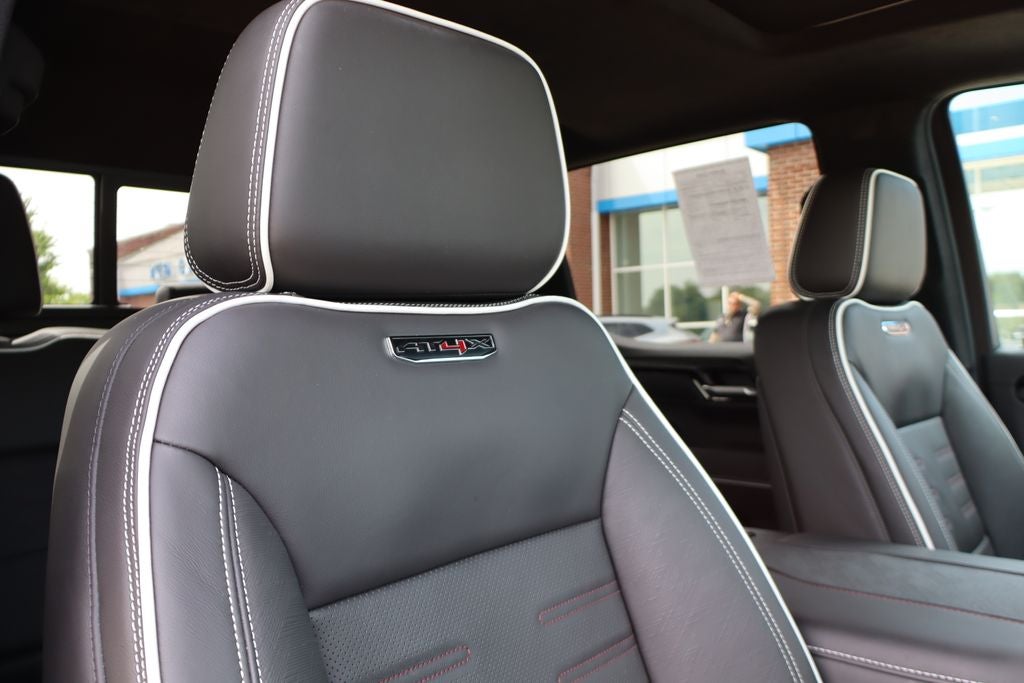 2025 GMC Sierra 1500 AT4X