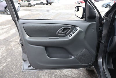 2004 Mazda Mazda Tribute ES