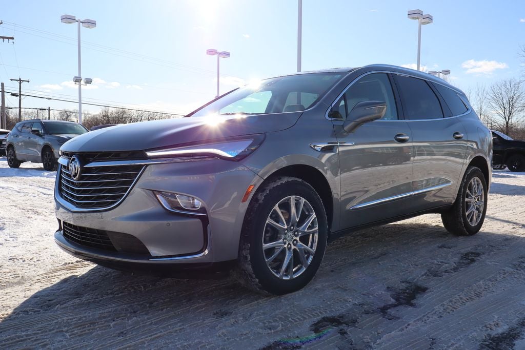 2024 Buick Enclave Essence
