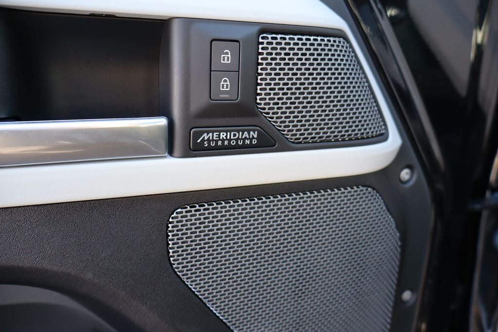 2023 Land Rover Defender 90 X-Dynamic SE