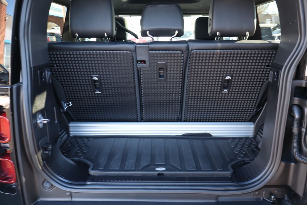 2023 Land Rover Defender 90 X-Dynamic SE