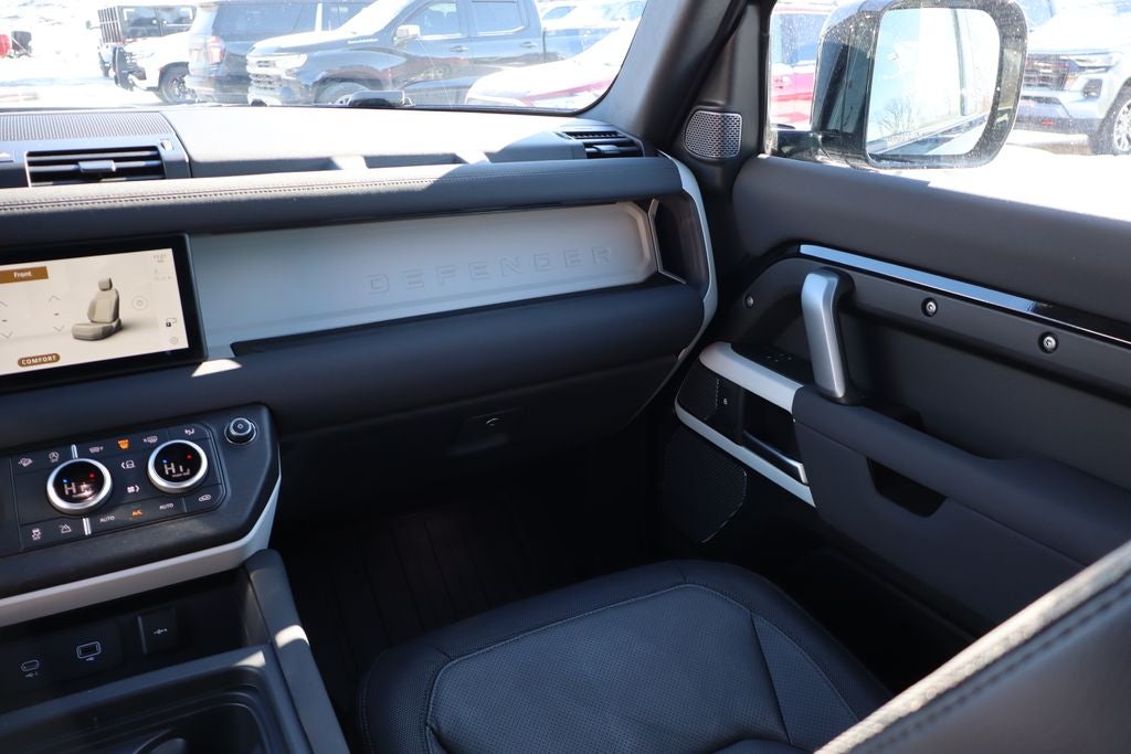 2023 Land Rover Defender 90 X-Dynamic SE