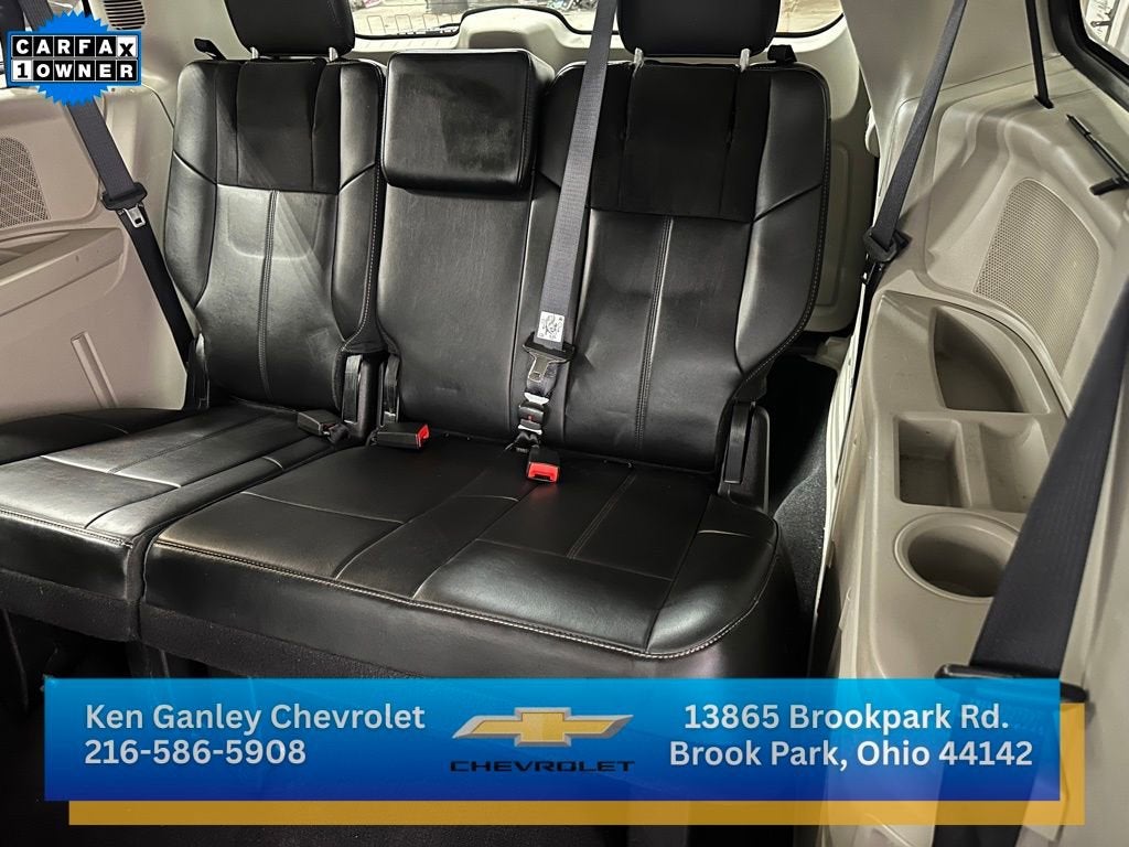2015 Chrysler Town & Country Limited Platinum