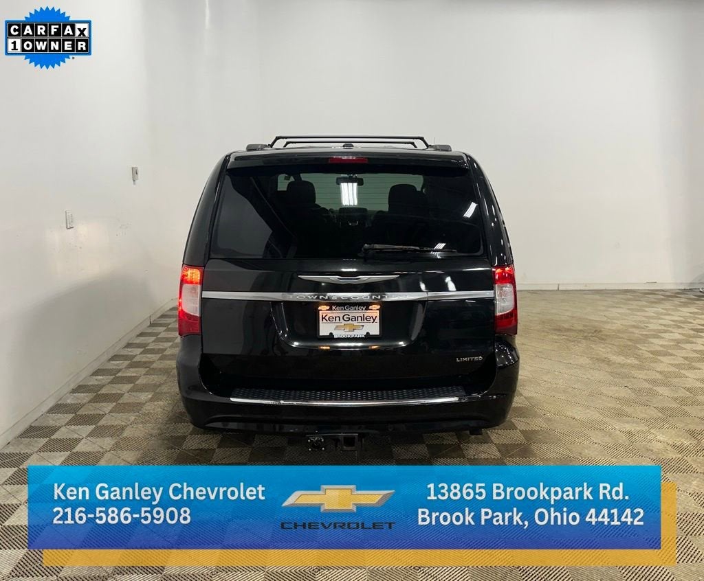 2015 Chrysler Town & Country Limited Platinum