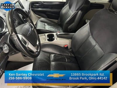 2015 Chrysler Town & Country Limited Platinum