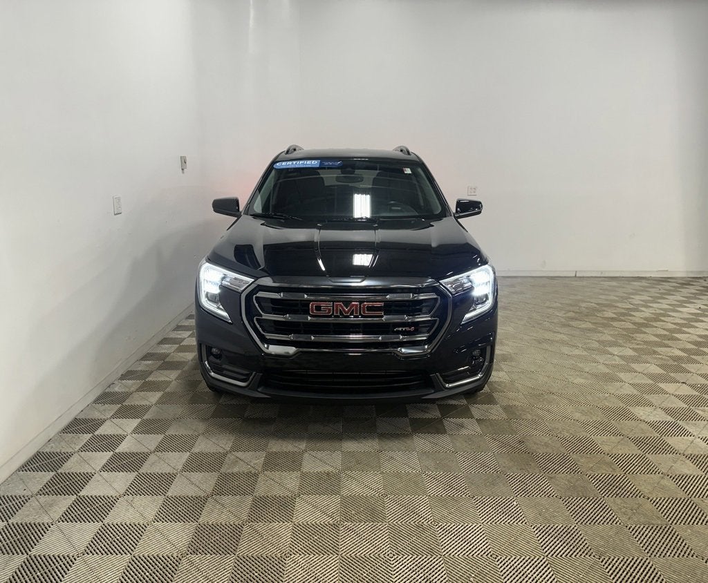 2023 GMC Terrain AT4