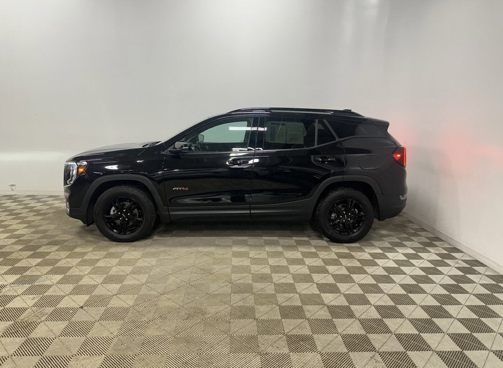 2023 GMC Terrain AT4