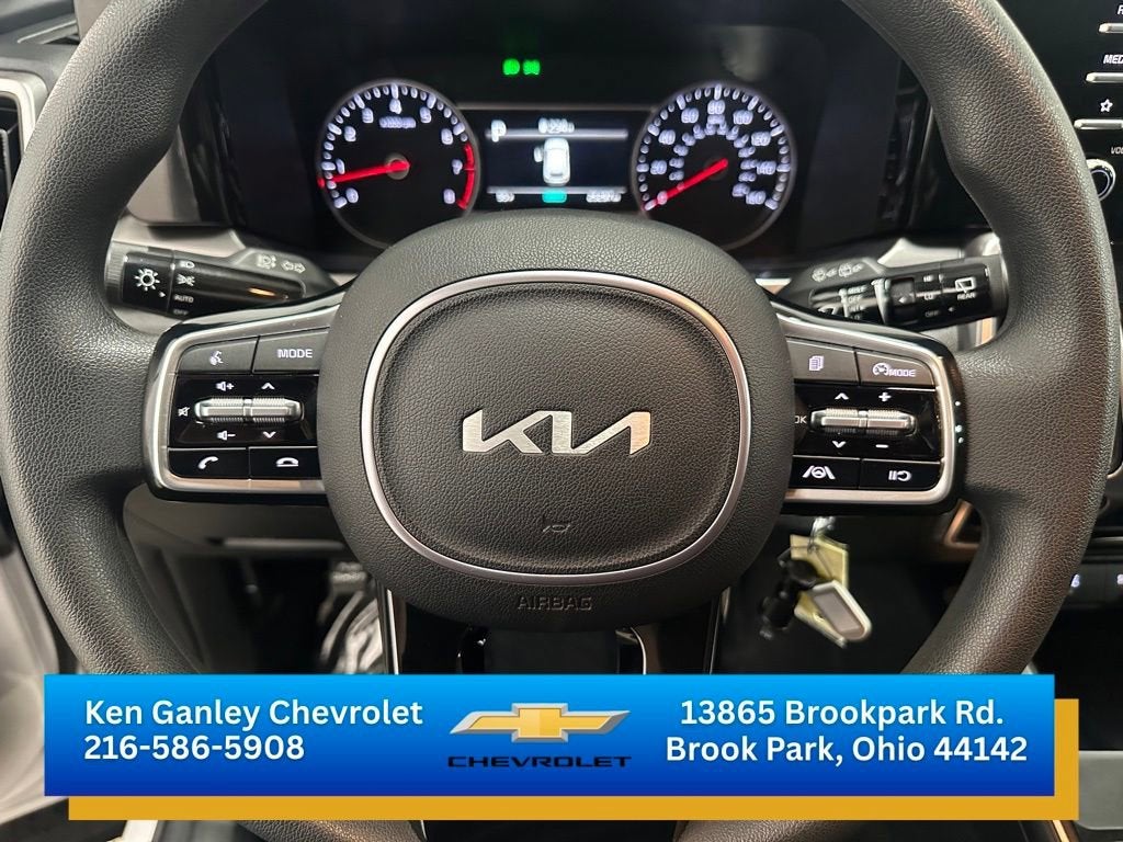 2023 Kia Sorento LX