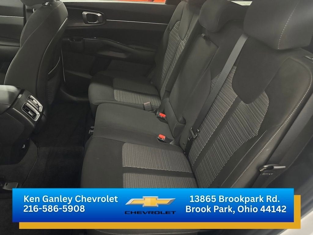 2023 Kia Sorento LX