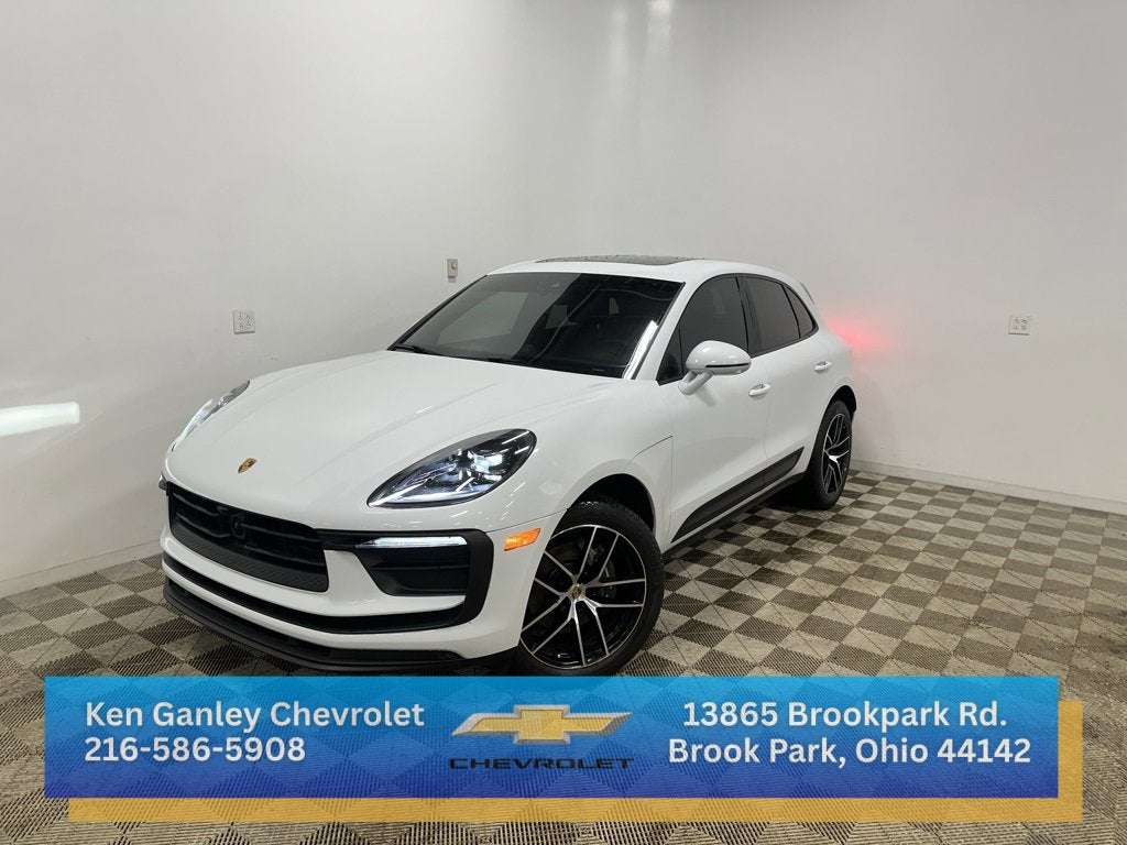2024 Porsche Macan NA