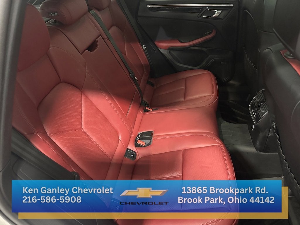 2024 Porsche Macan NA