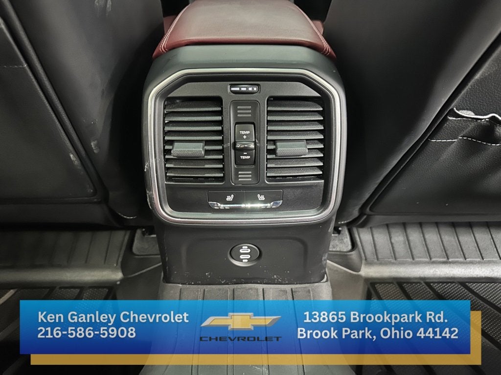 2024 Porsche Macan NA