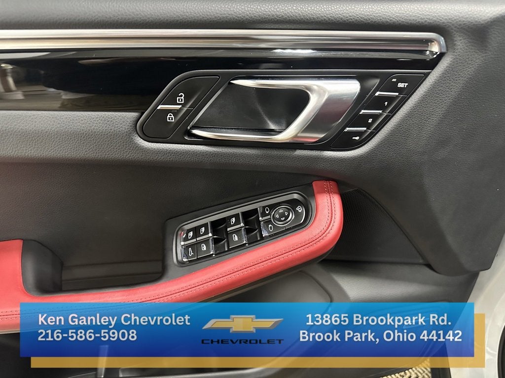 2024 Porsche Macan NA