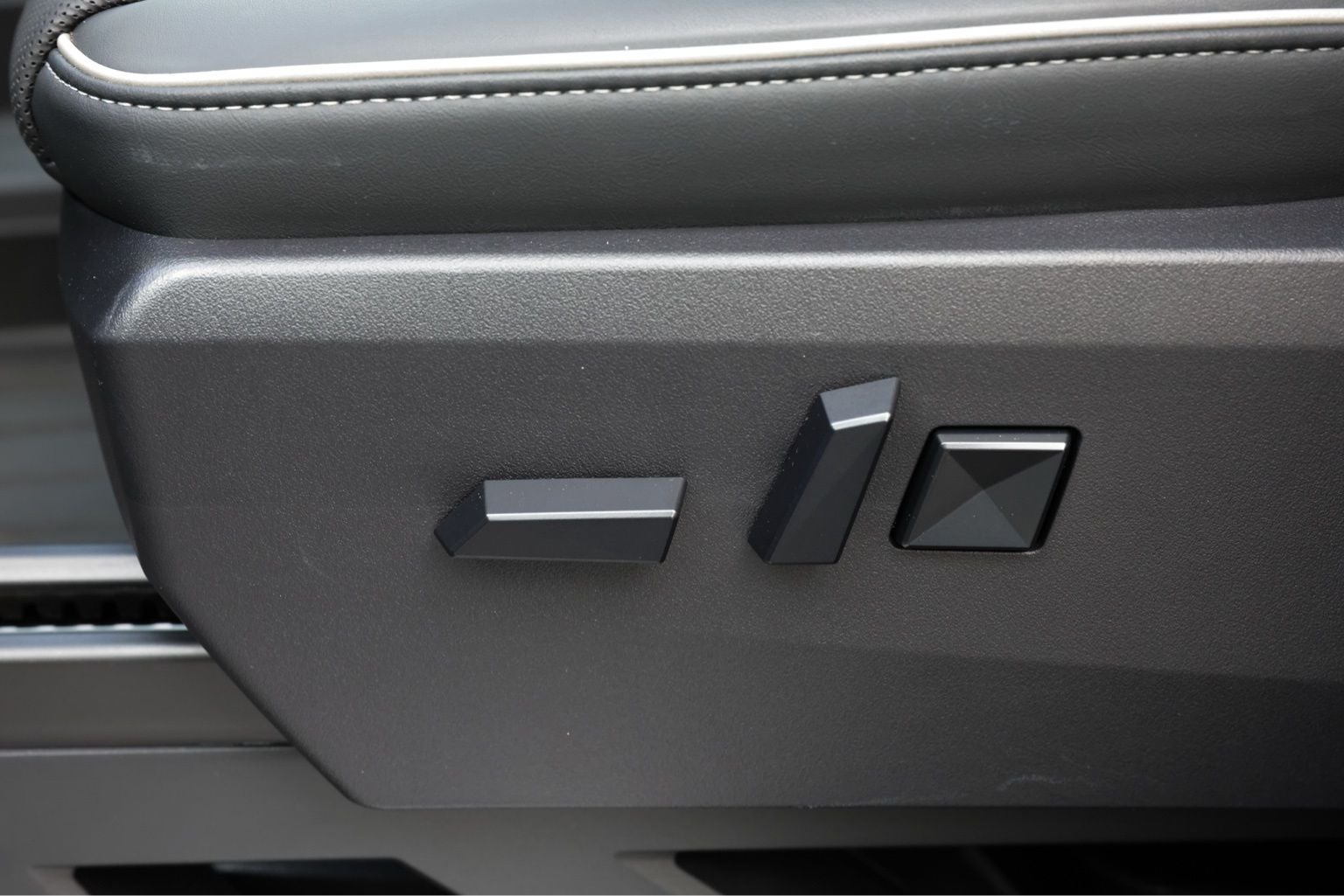 2024 Tesla Cybertruck AWD