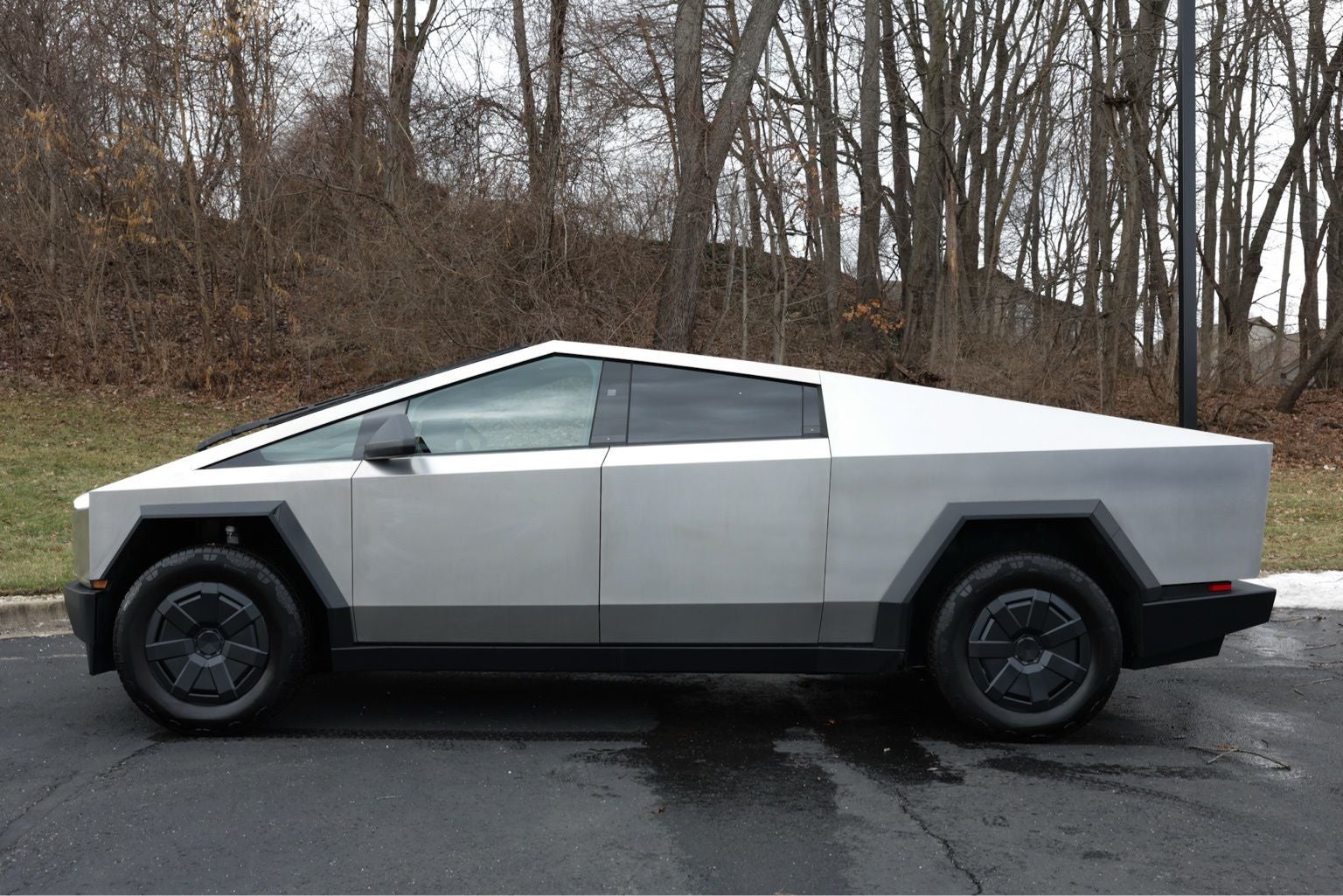 2024 Tesla Cybertruck AWD