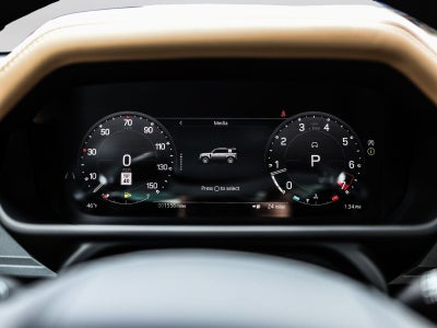 2026 Land Rover Defender 110 V8