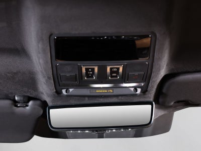 2026 Land Rover Defender 110 V8