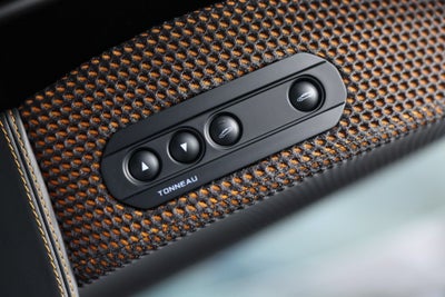 2013 McLaren MP4-12C Base