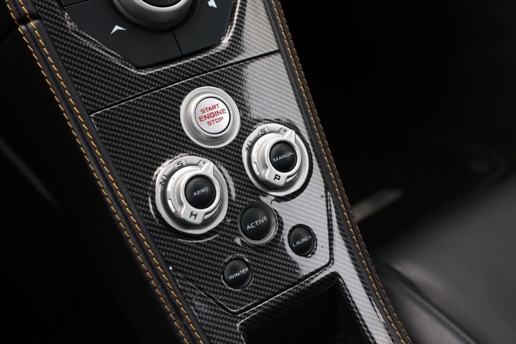 2013 McLaren MP4-12C Base