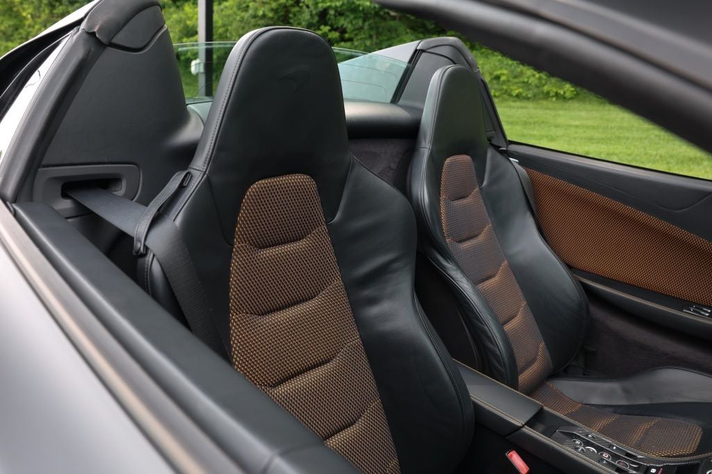 2013 McLaren MP4-12C Base