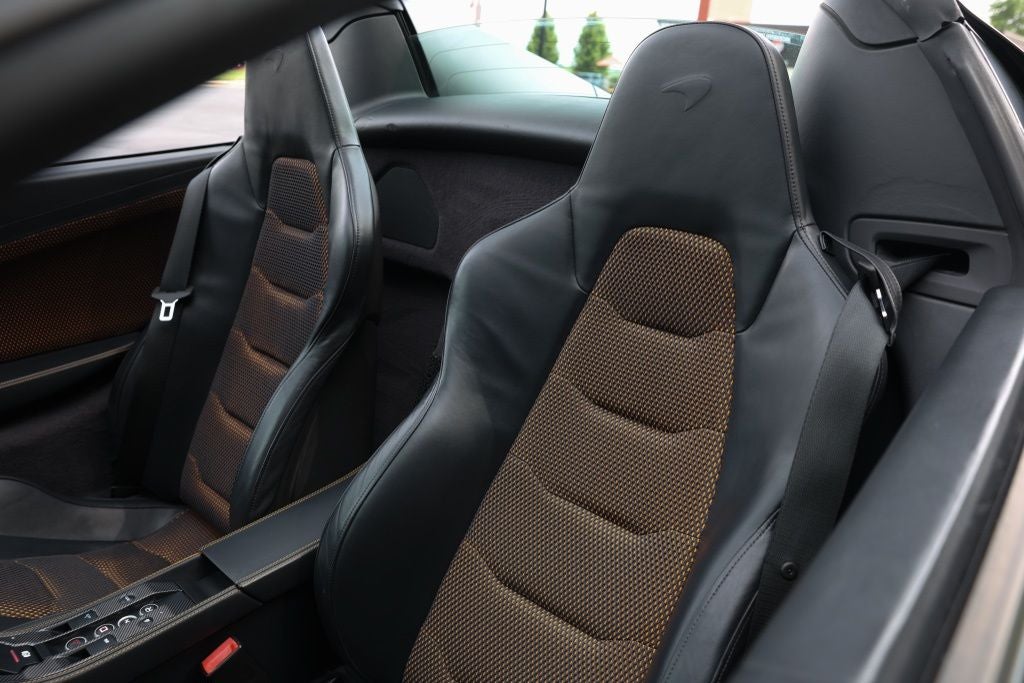 2013 McLaren MP4-12C Base