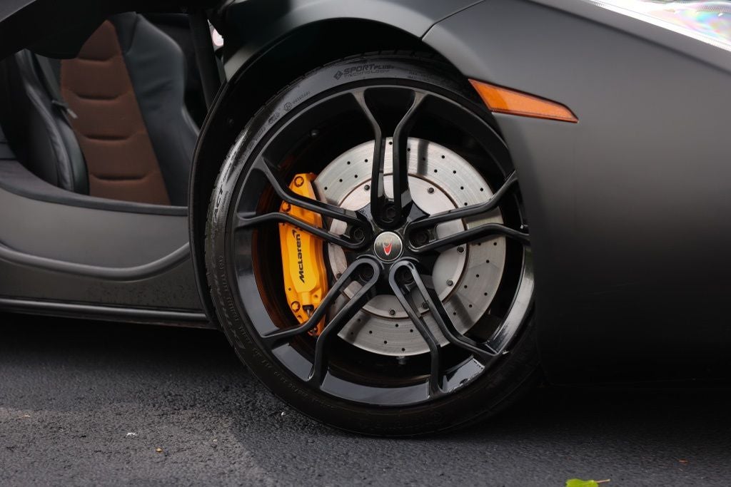 2013 McLaren MP4-12C Base