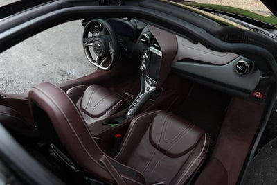 2018 McLaren 720S Base