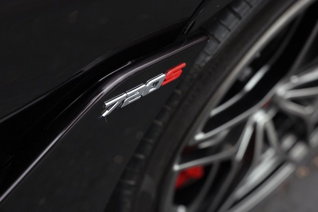 2018 McLaren 720S Base