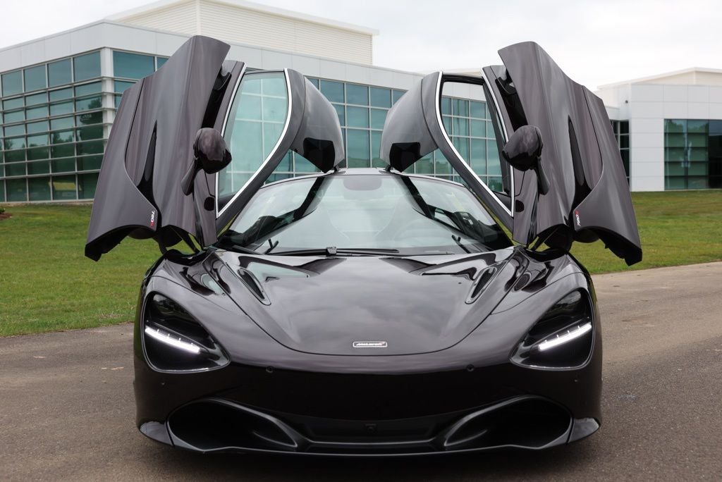 2018 McLaren 720S Base