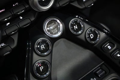 2022 Aston Martin Vantage Base