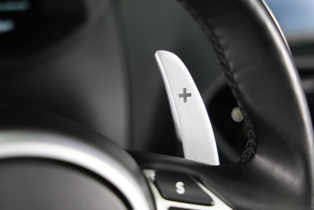 2022 Aston Martin Vantage Base