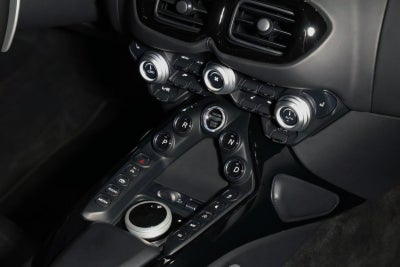 2022 Aston Martin Vantage Base