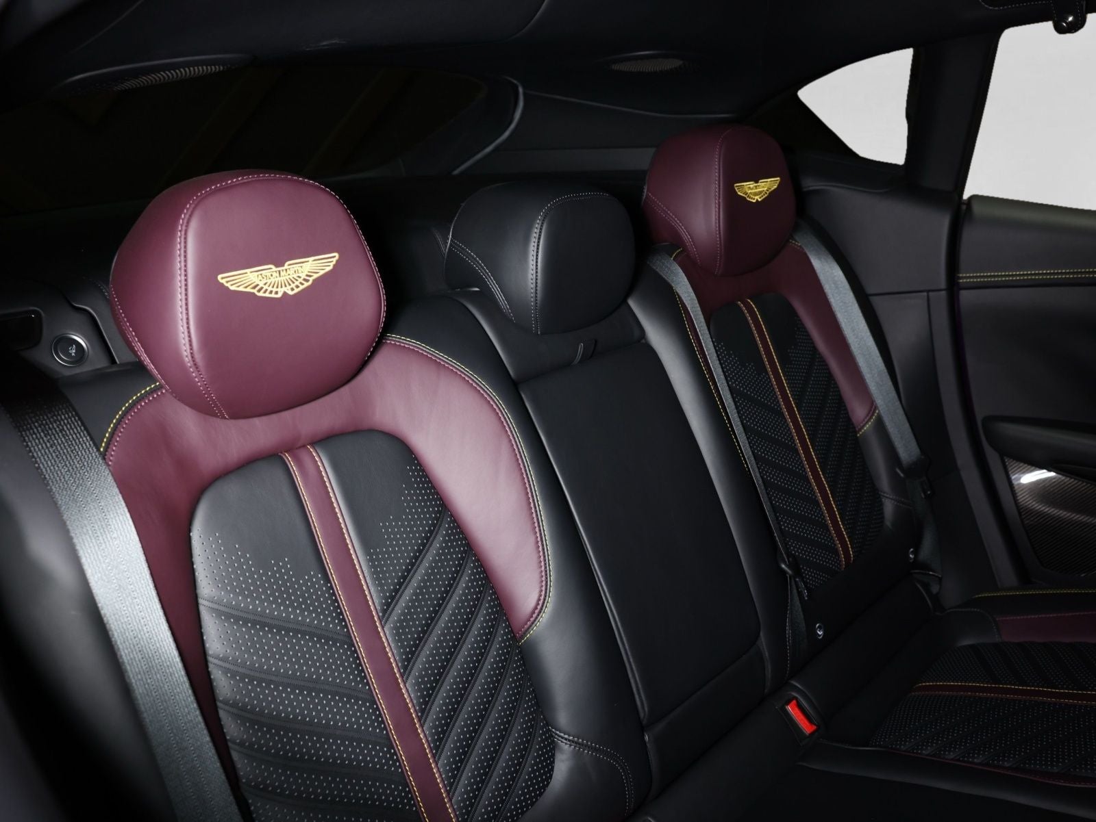 2024 Aston Martin DBX 707