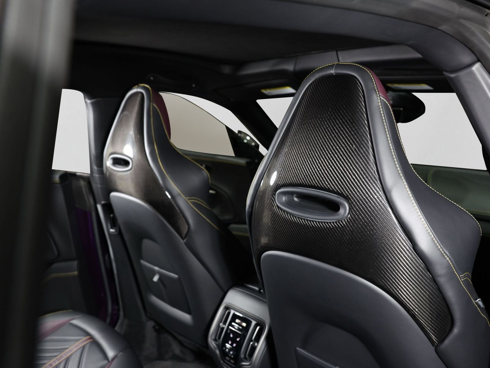2024 Aston Martin DBX 707