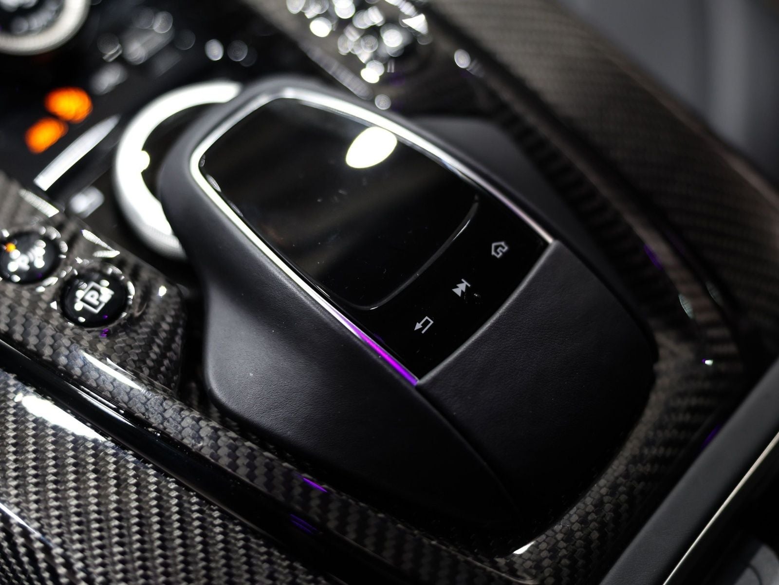 2024 Aston Martin DBX 707