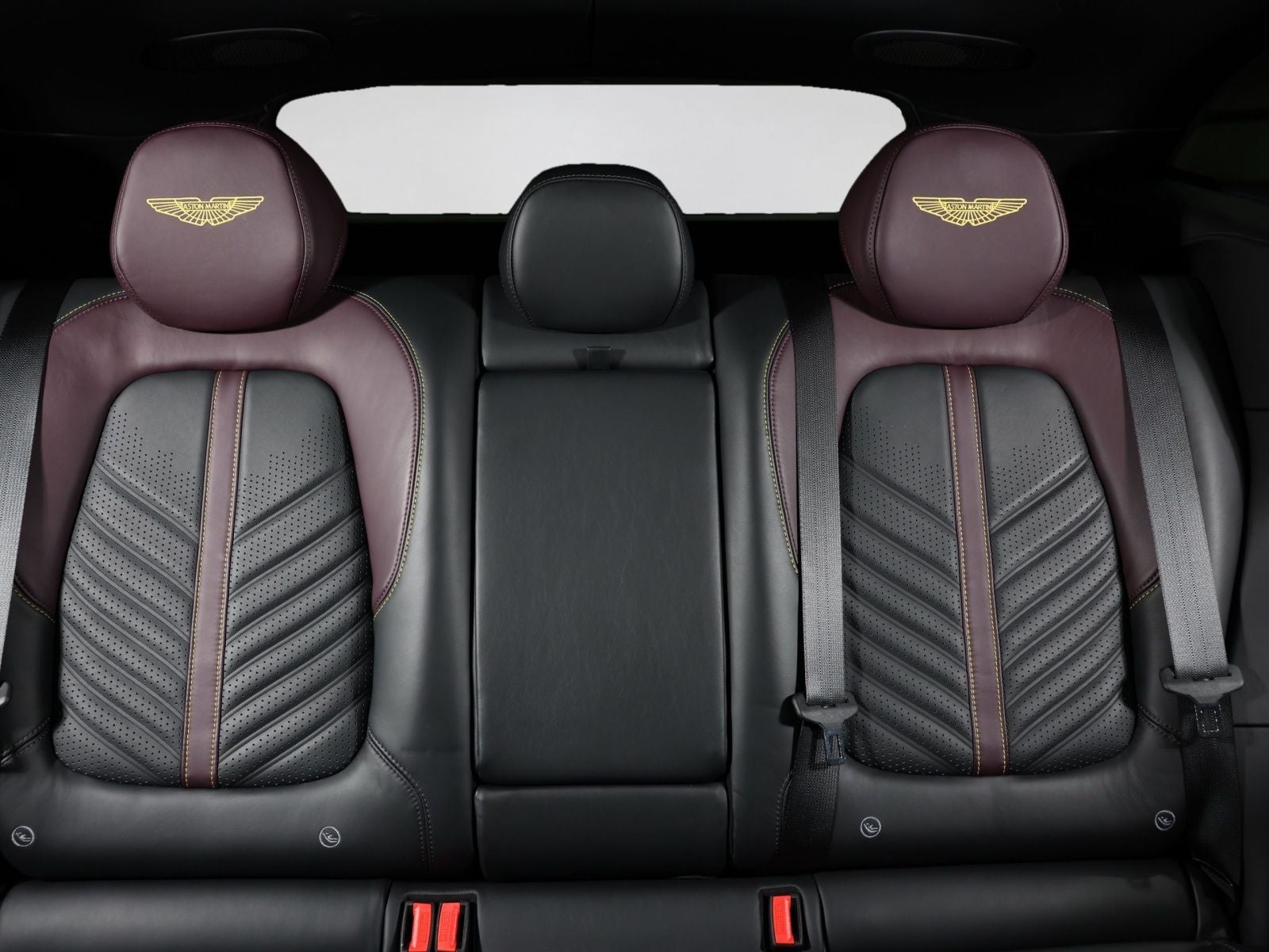 2024 Aston Martin DBX 707