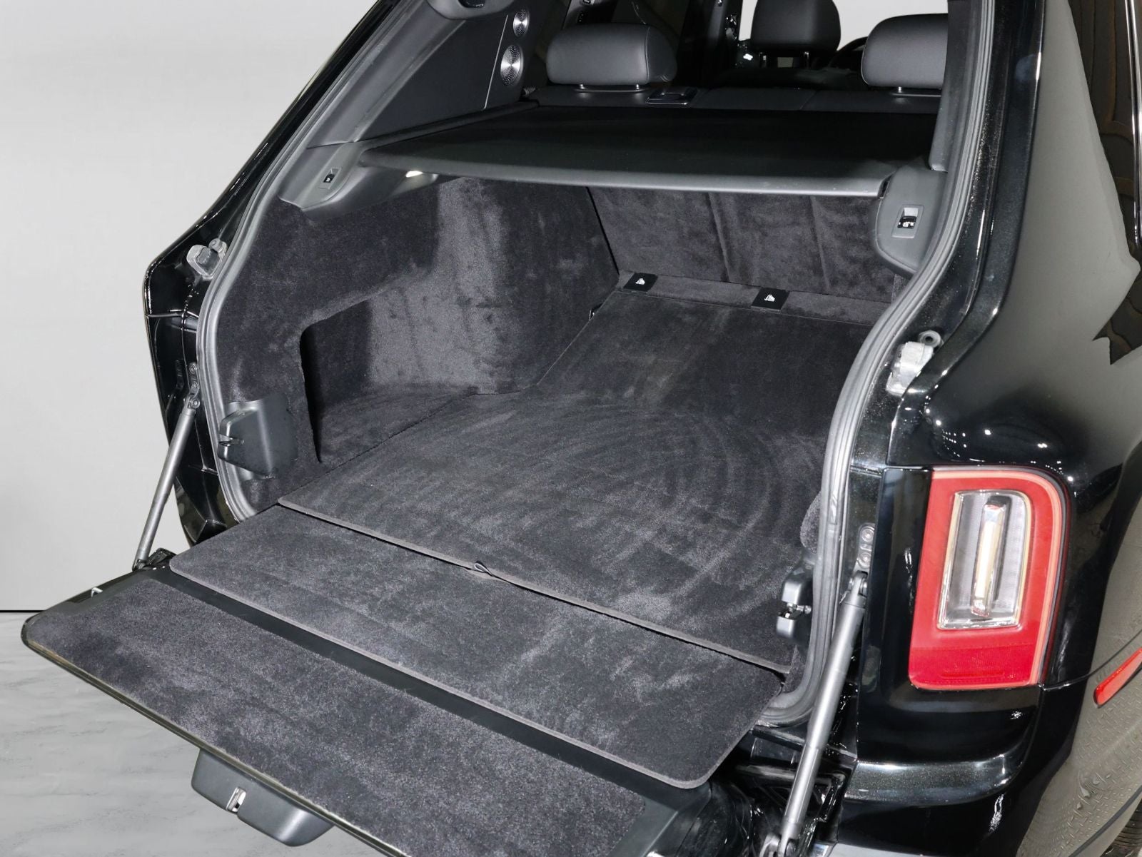 2019 Rolls-Royce Cullinan Sport Utility