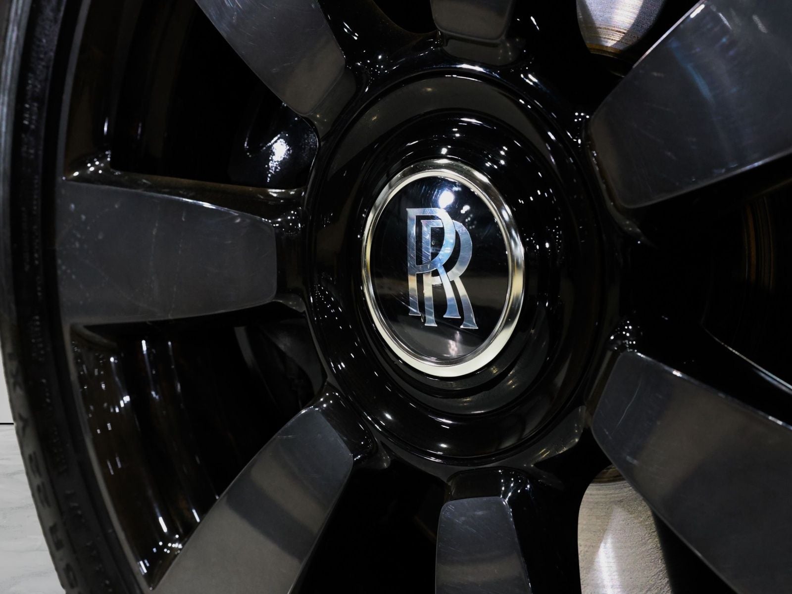 2019 Rolls-Royce Cullinan Sport Utility