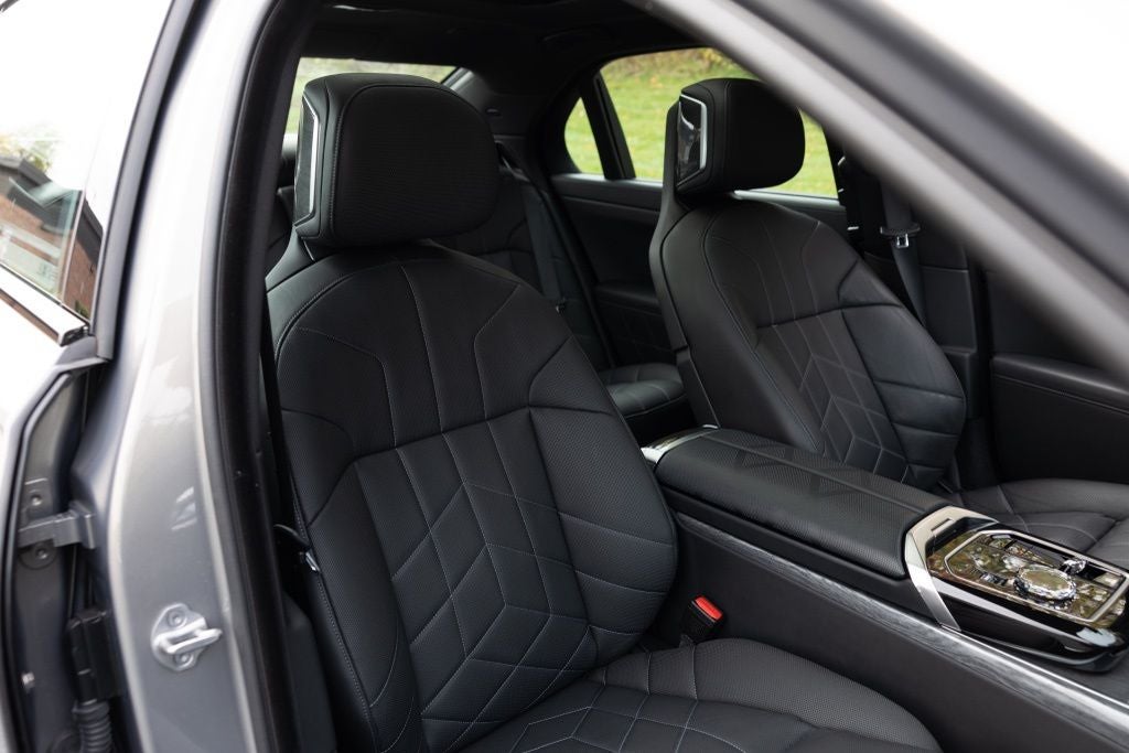 2024 BMW 7 Series 760i xDrive
